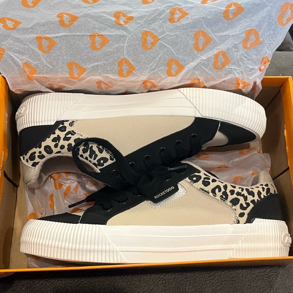 NEW! Rocket Dog Cheery Blocked Sneakers Leopard Cream Black Cheetah NWT Size 8 - Picture 11 of 14
